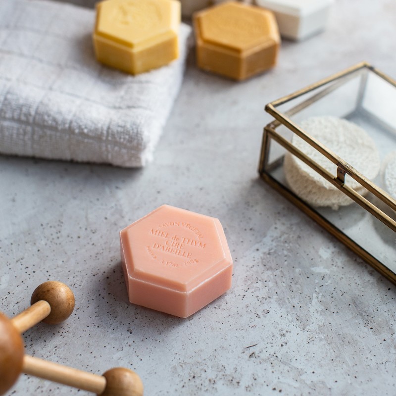 mydelko-z-woskiem-pszczelim-pasieki-sadowskich